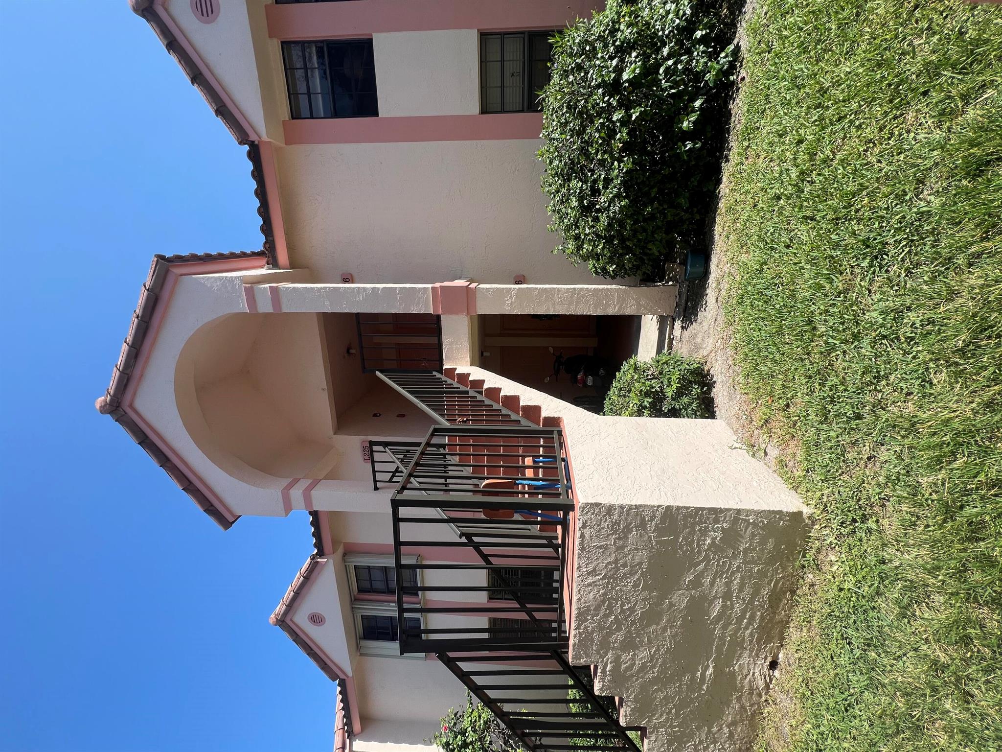 Welcome to 3BDR/2BTH unit in East Boca Raton gated community of Windwood. Lakeview, ceramic tile flooring, laundry inside, pet friendly. Water and basic cable included.Community has 2 pools, tennis, basketball, lake with walking trail, dog park, picnic area and more. close to the beaches shopping, FAU, Mizner Park and Royal Palm.