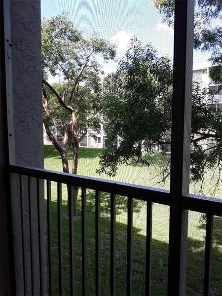 Tiny photo for 1100 NW 87th Avenue #204, Coral Springs, FL 33071 (MLS # B26045525)