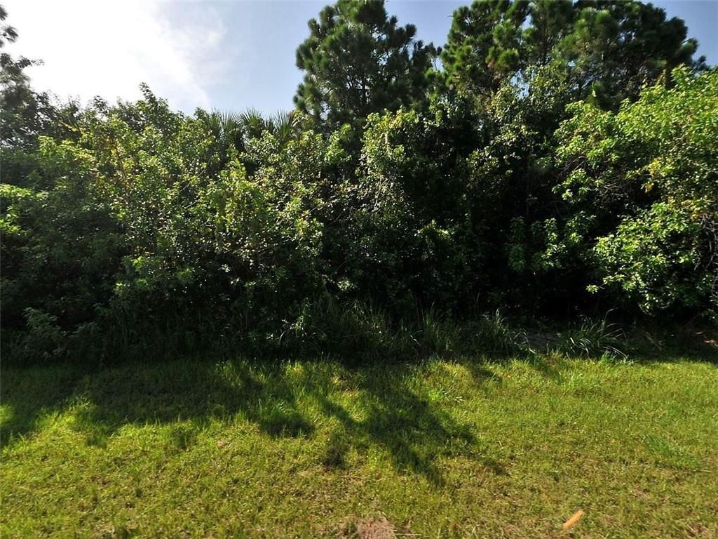 Photo of 2399 SW Kent Cir, Port Saint Lucie, FL 34953 (MLS # F10299445)