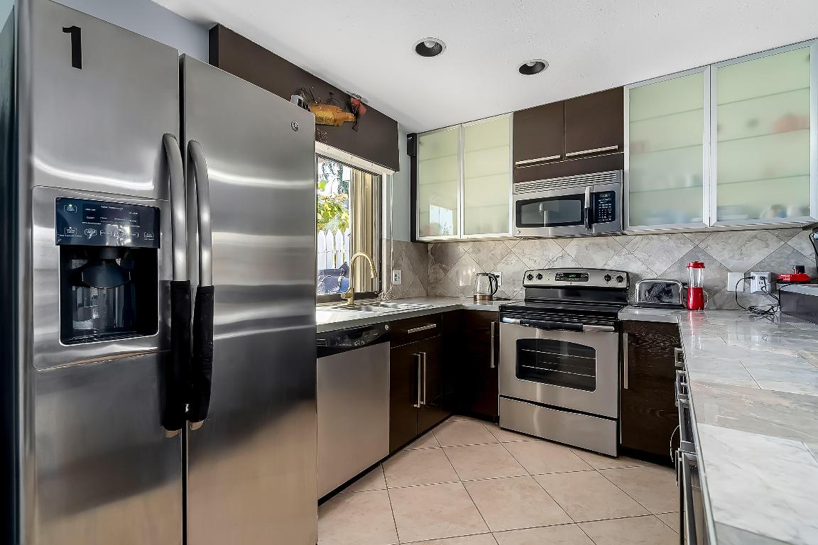 MANGO VILLAS - Residential