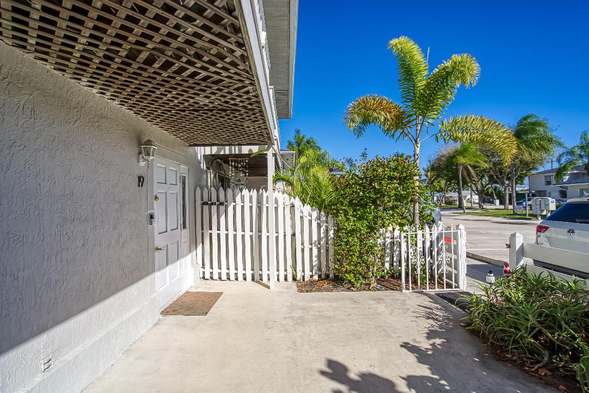 MANGO VILLAS - Residential