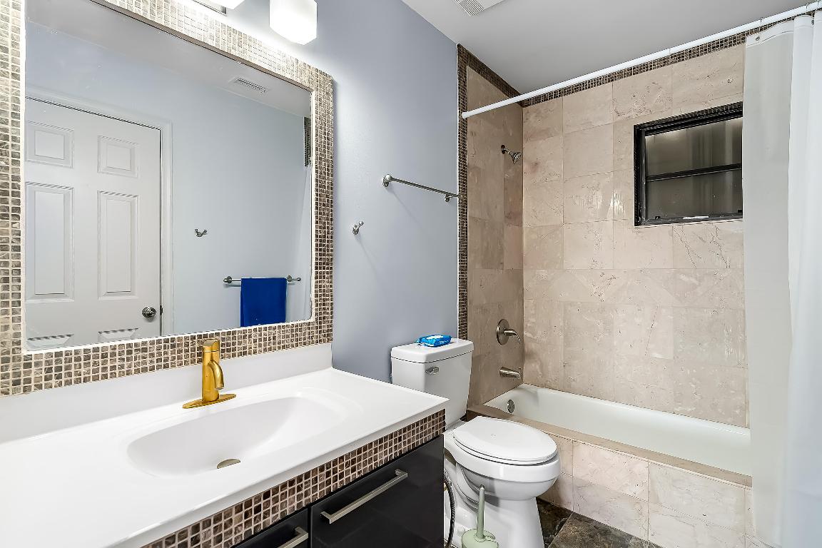 MANGO VILLAS - Residential