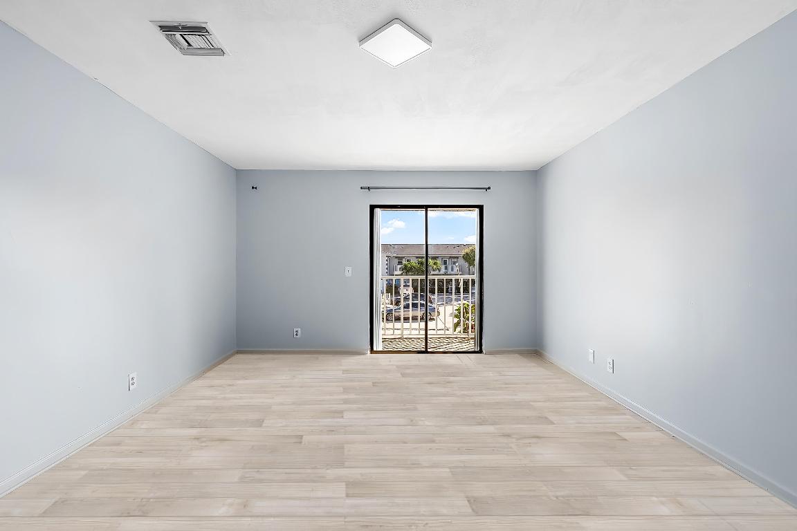 MANGO VILLAS - Residential