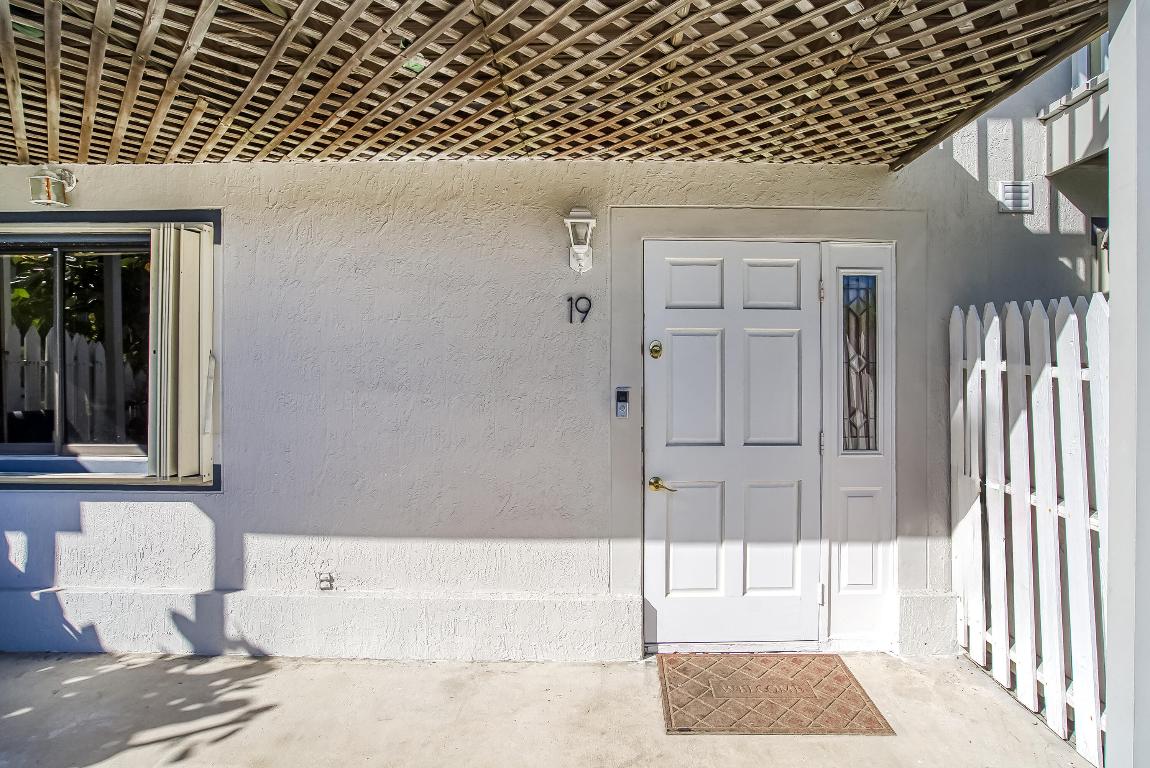 MANGO VILLAS - Residential