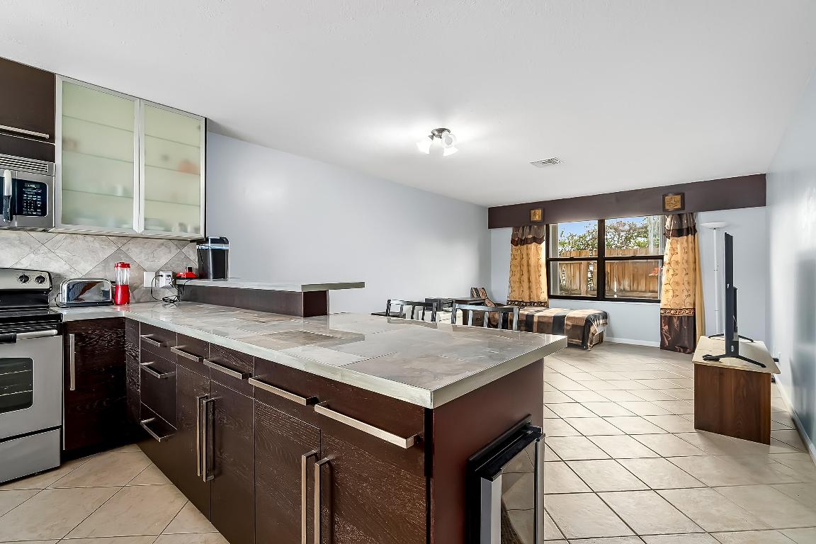 MANGO VILLAS - Residential