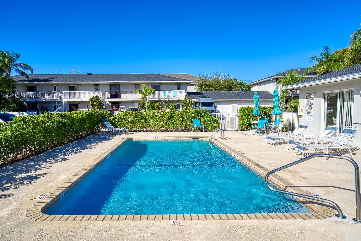 MANGO VILLAS - Residential