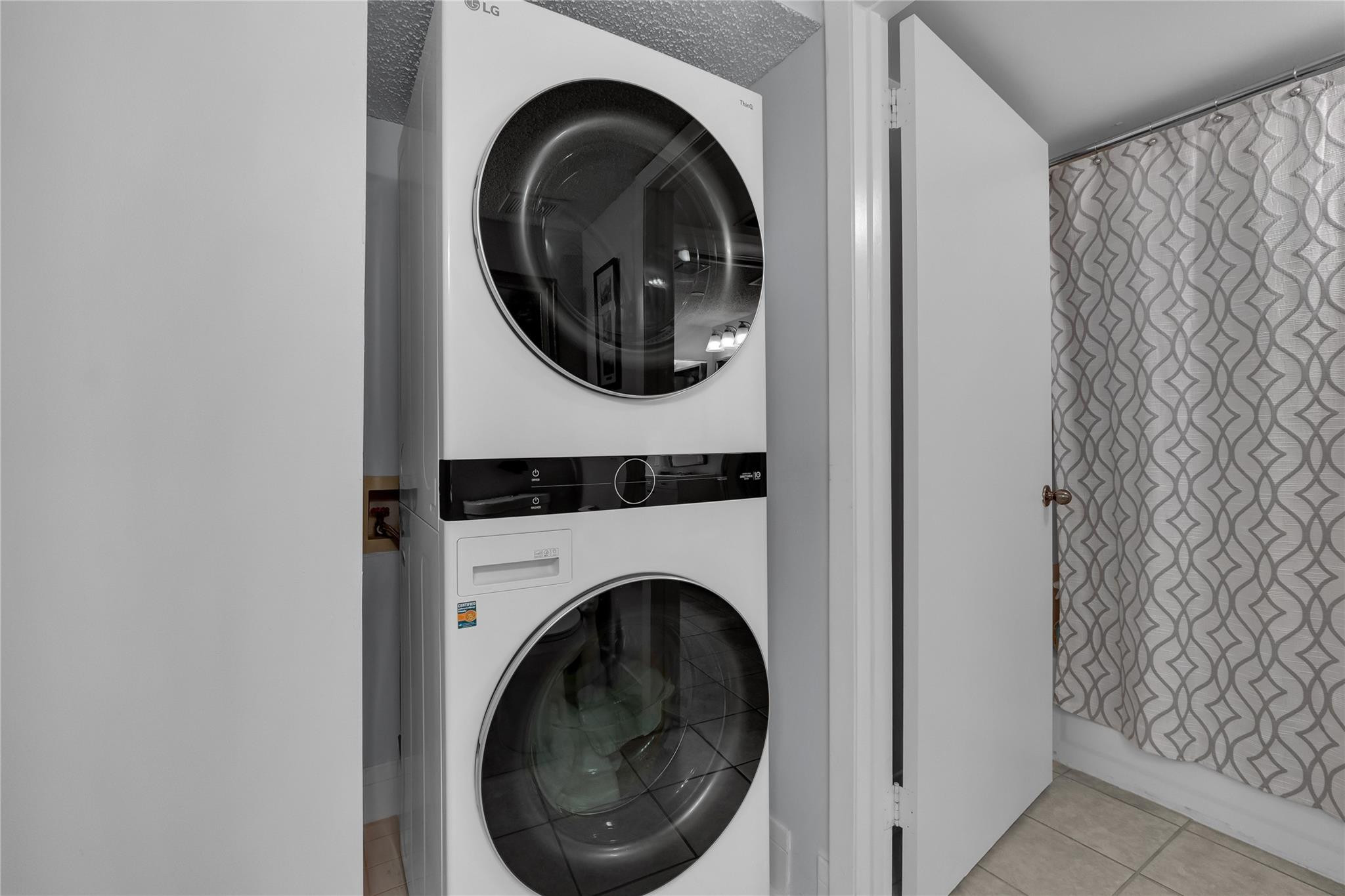 KINGS POINT/WELDON - Residential