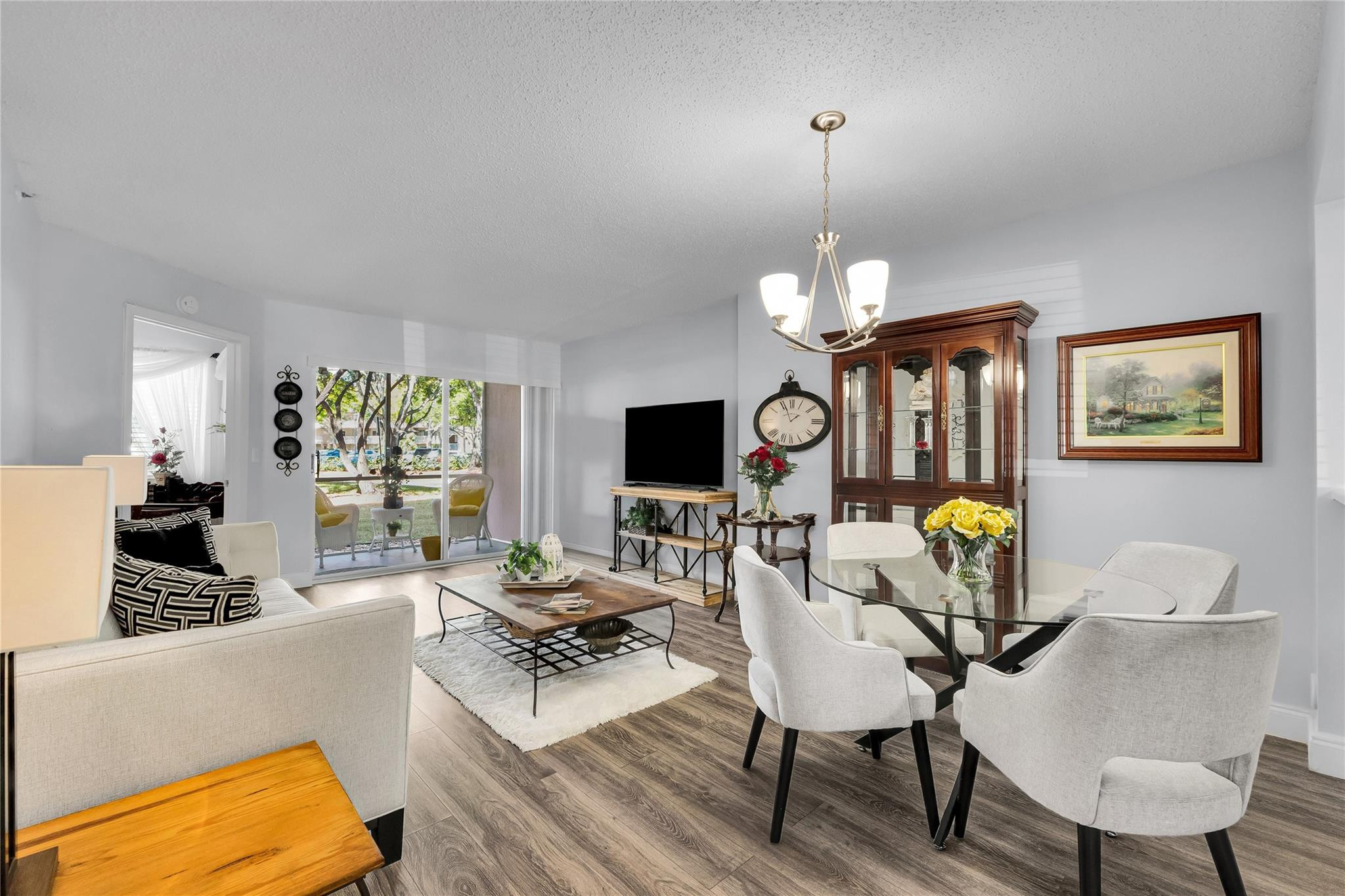 9511 Weldon Circle 105