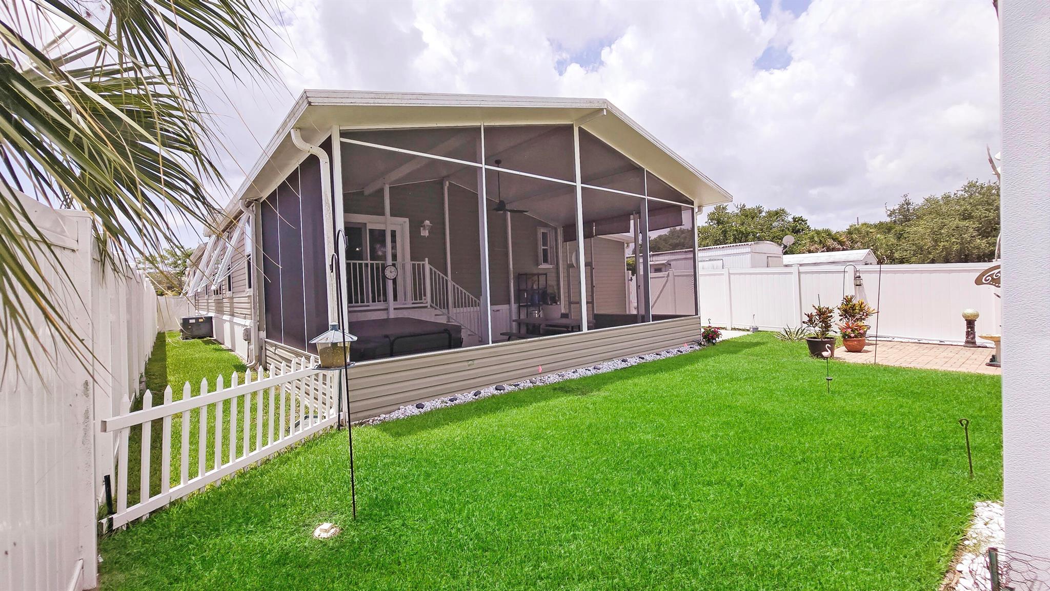 RIDGEWAY - Residential