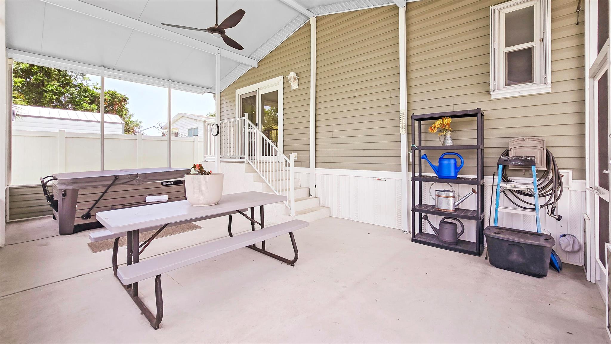 RIDGEWAY - Residential