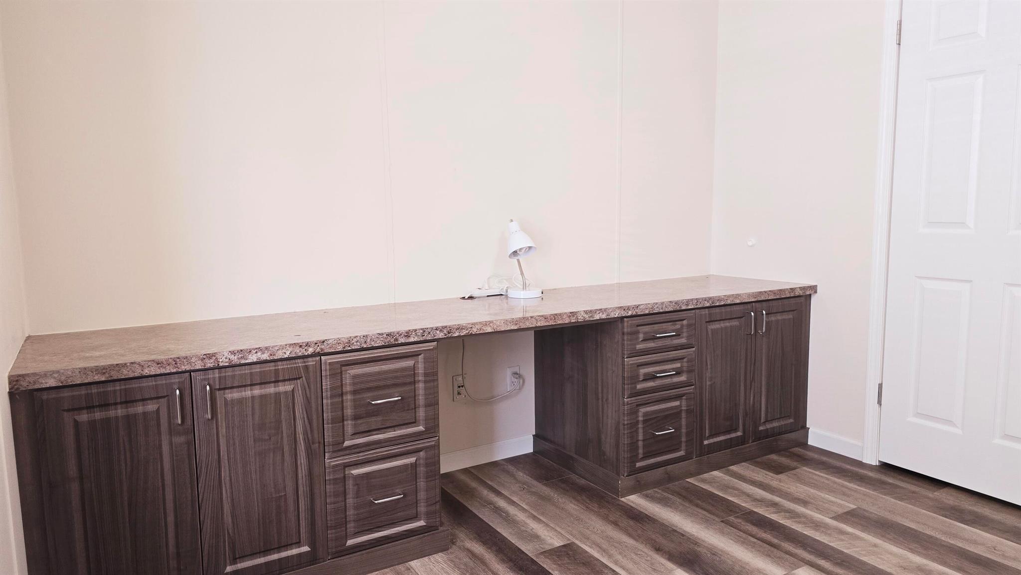 RIDGEWAY - Residential