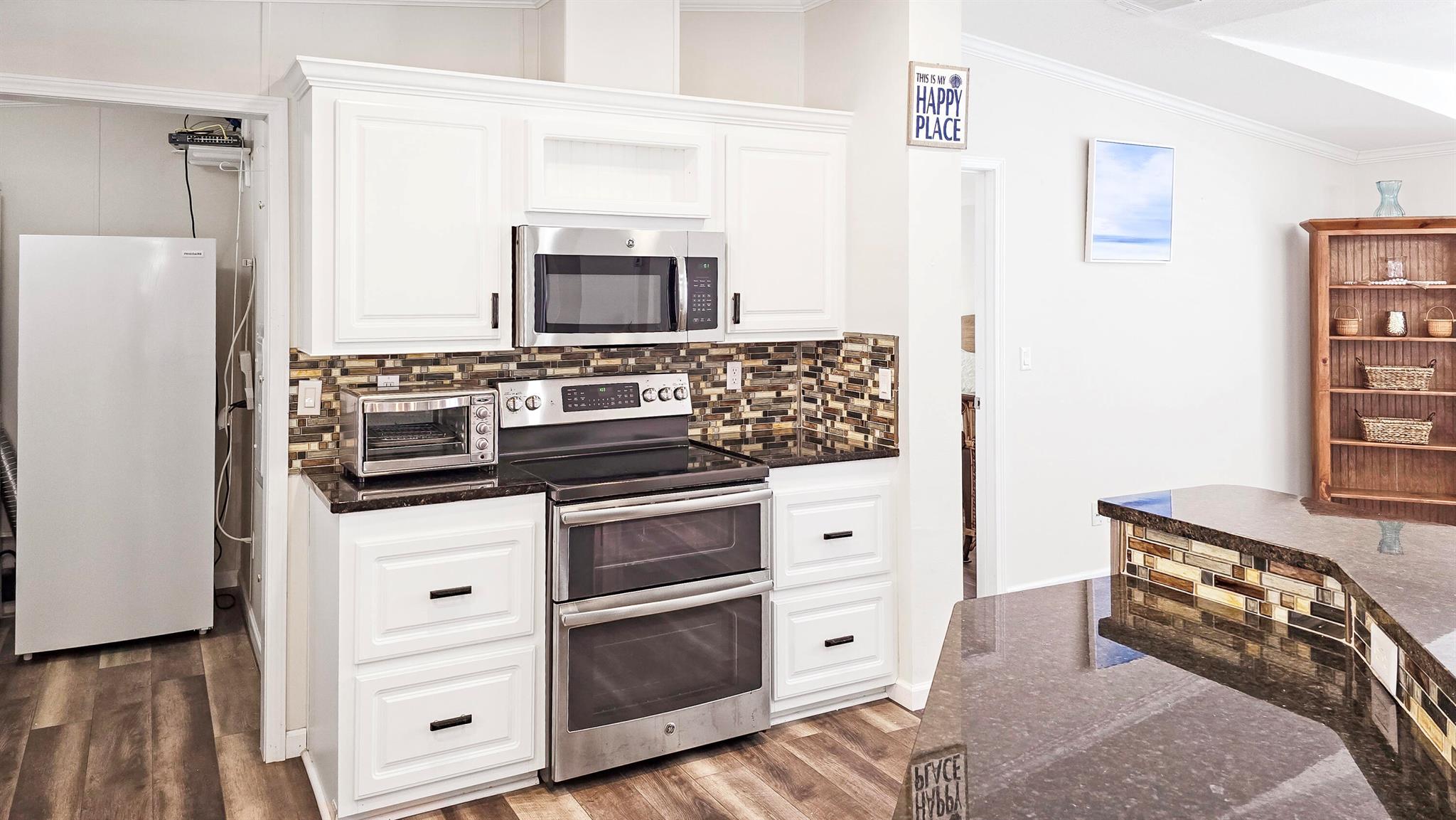 RIDGEWAY - Residential