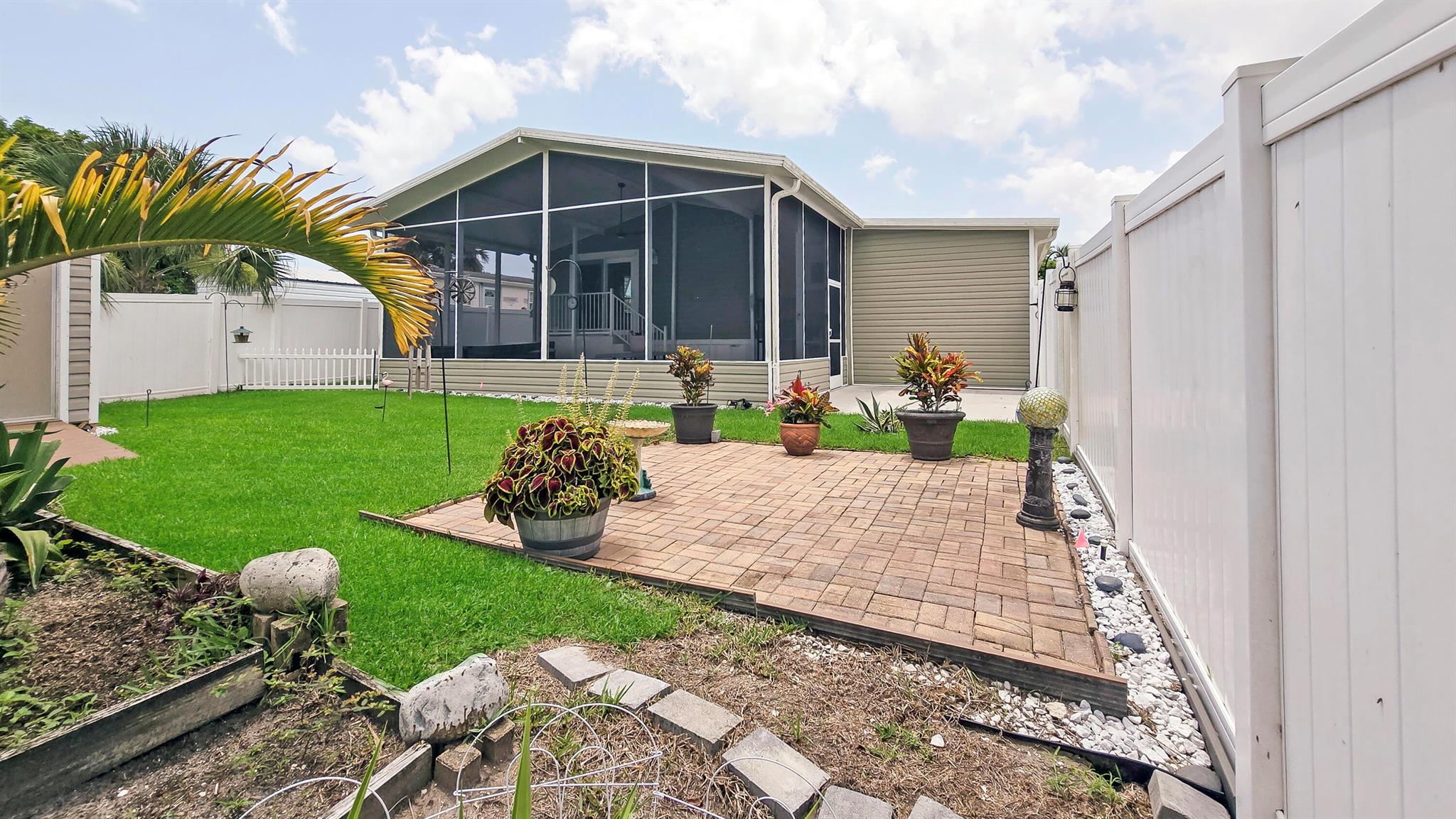 RIDGEWAY - Residential