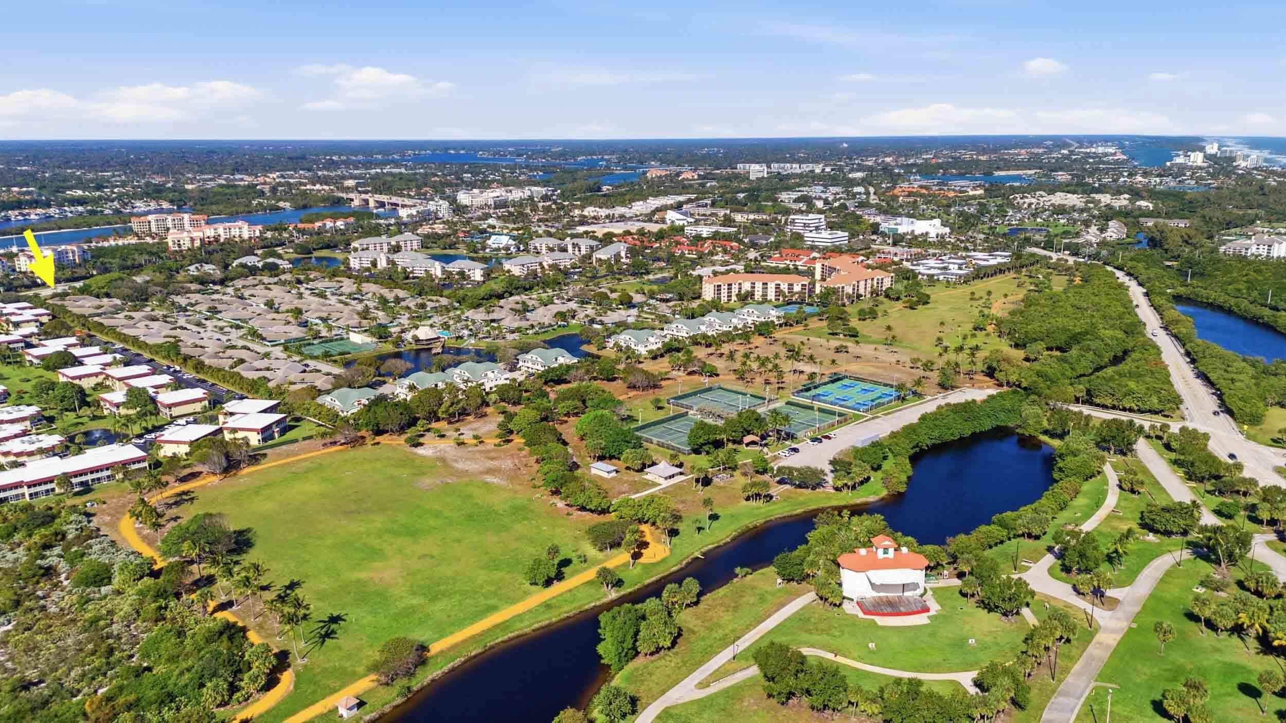 BELLA VISTA - Residential