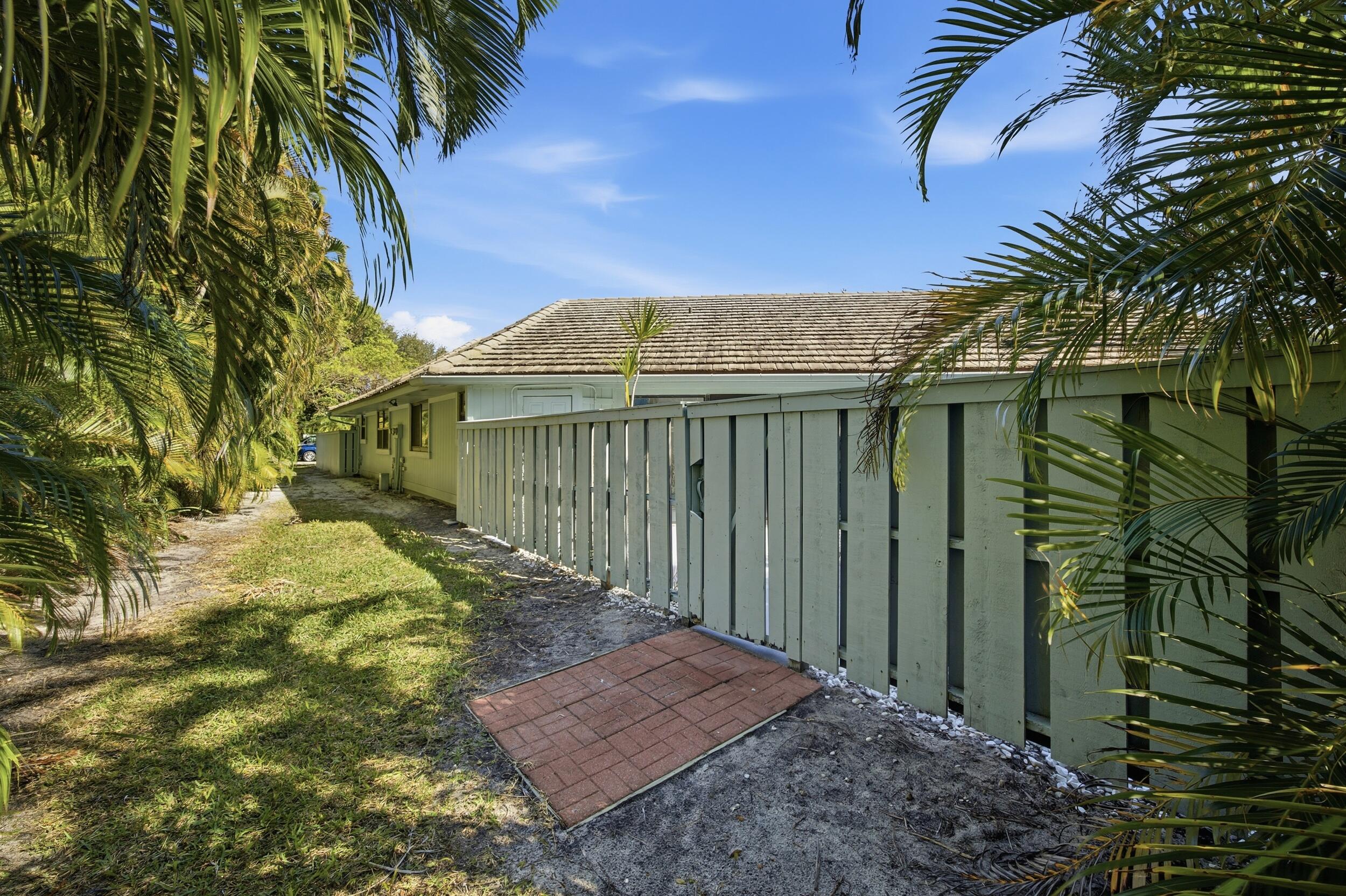 BELLA VISTA - Residential