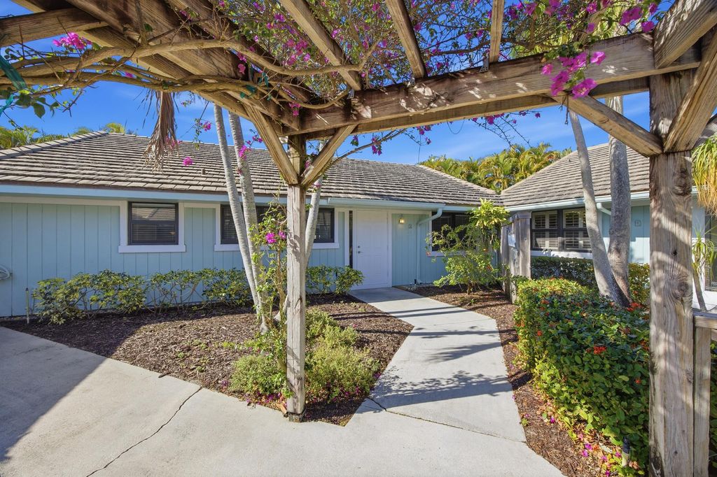 Photo of 1127 E Seminole Avenue #21c, Jupiter, FL 33477 (MLS # R11158621)