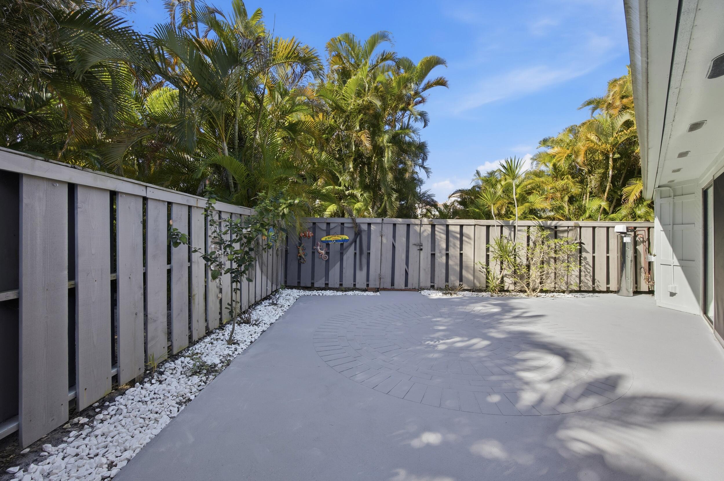 BELLA VISTA - Residential