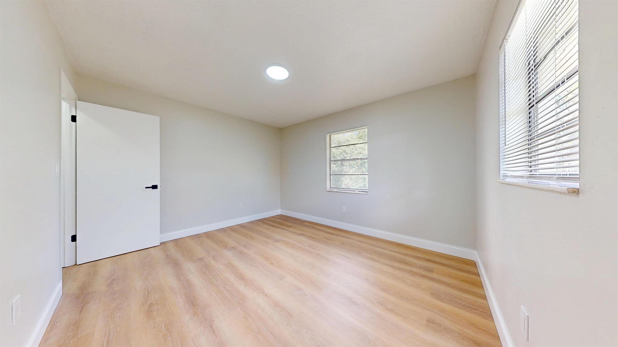 ISLAND ESTATES - Residential