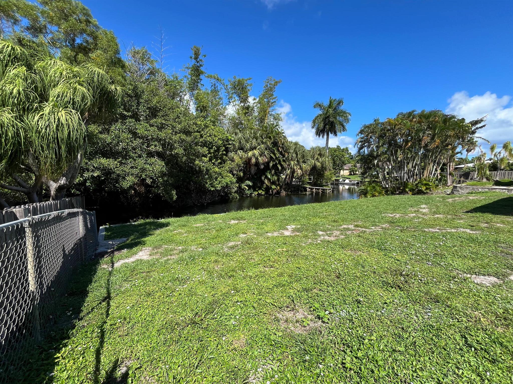 View photos, virtual tours, details... 2141 Hypoluxo Road