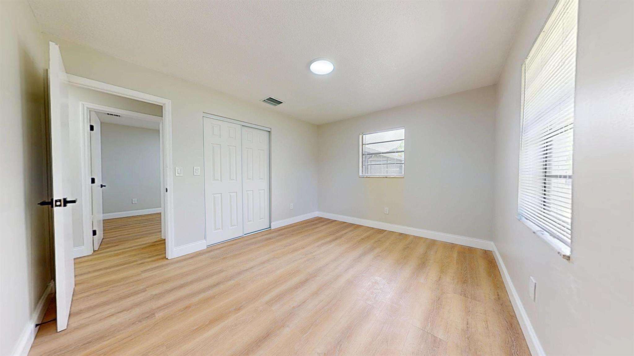 ISLAND ESTATES - Residential