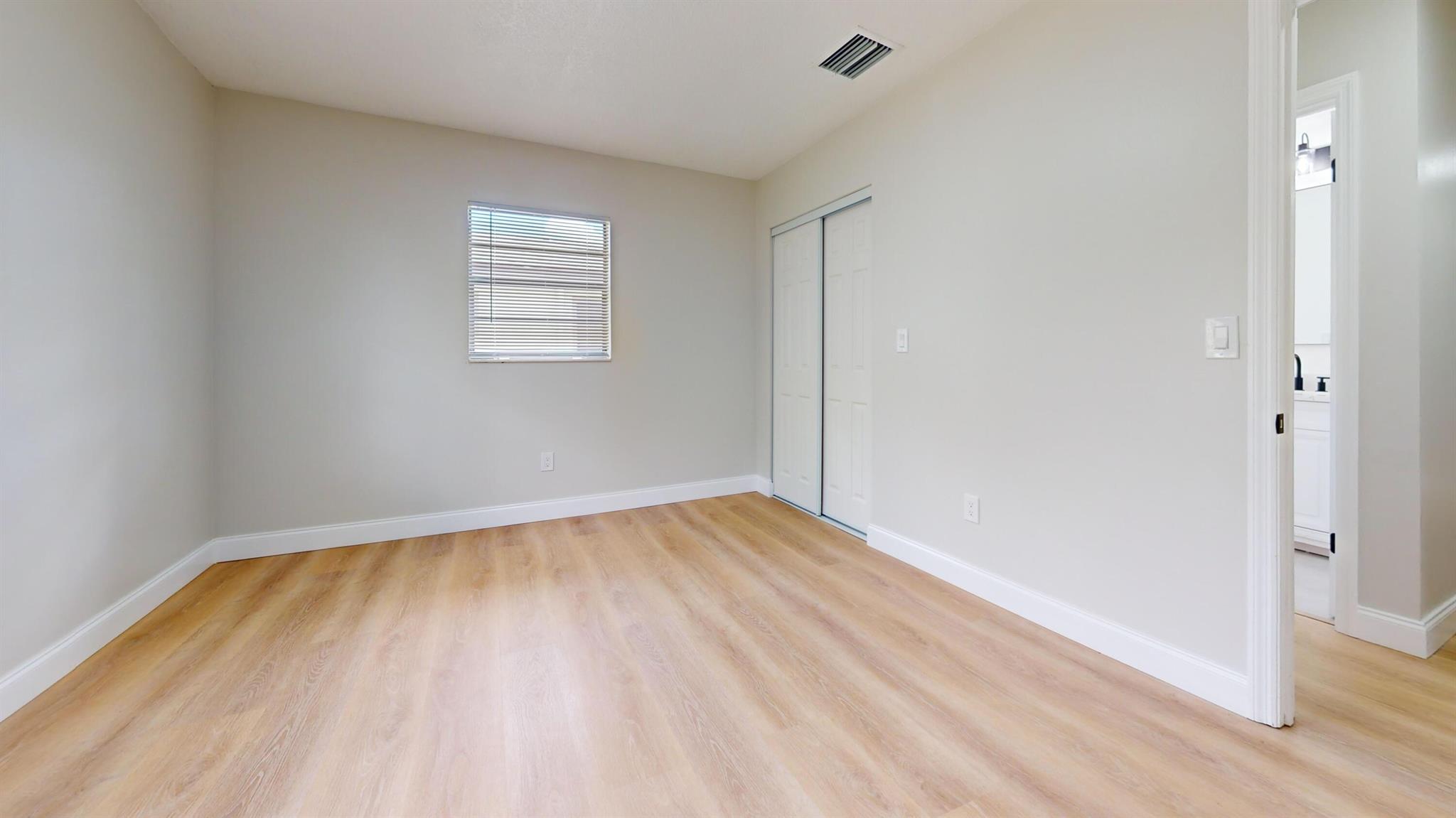 ISLAND ESTATES - Residential