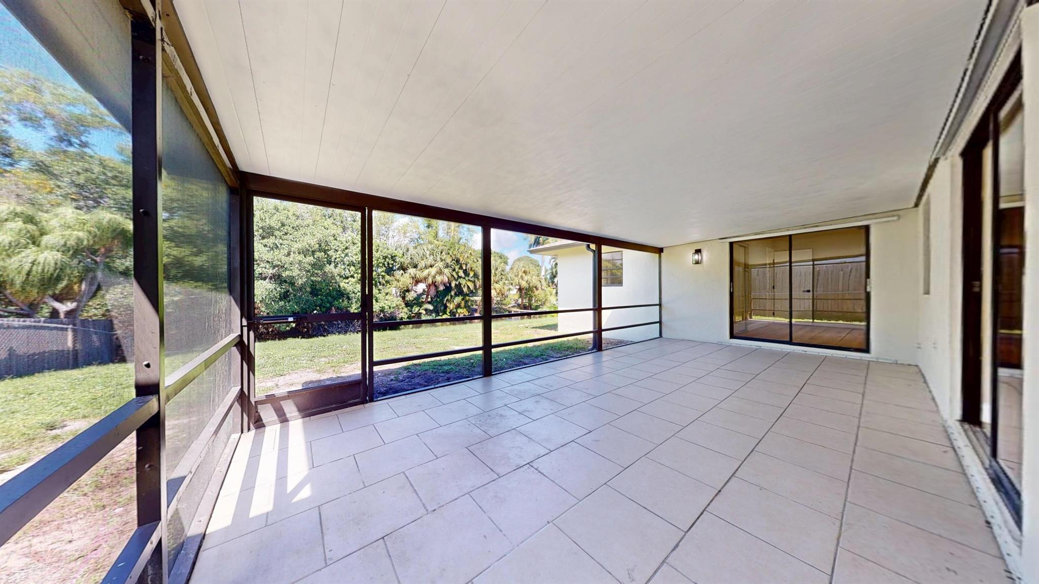 ISLAND ESTATES - Residential