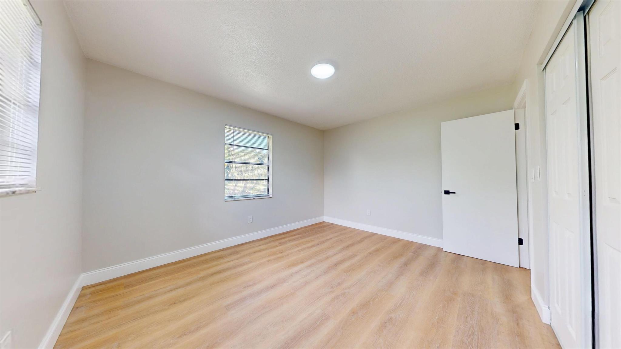 ISLAND ESTATES - Residential