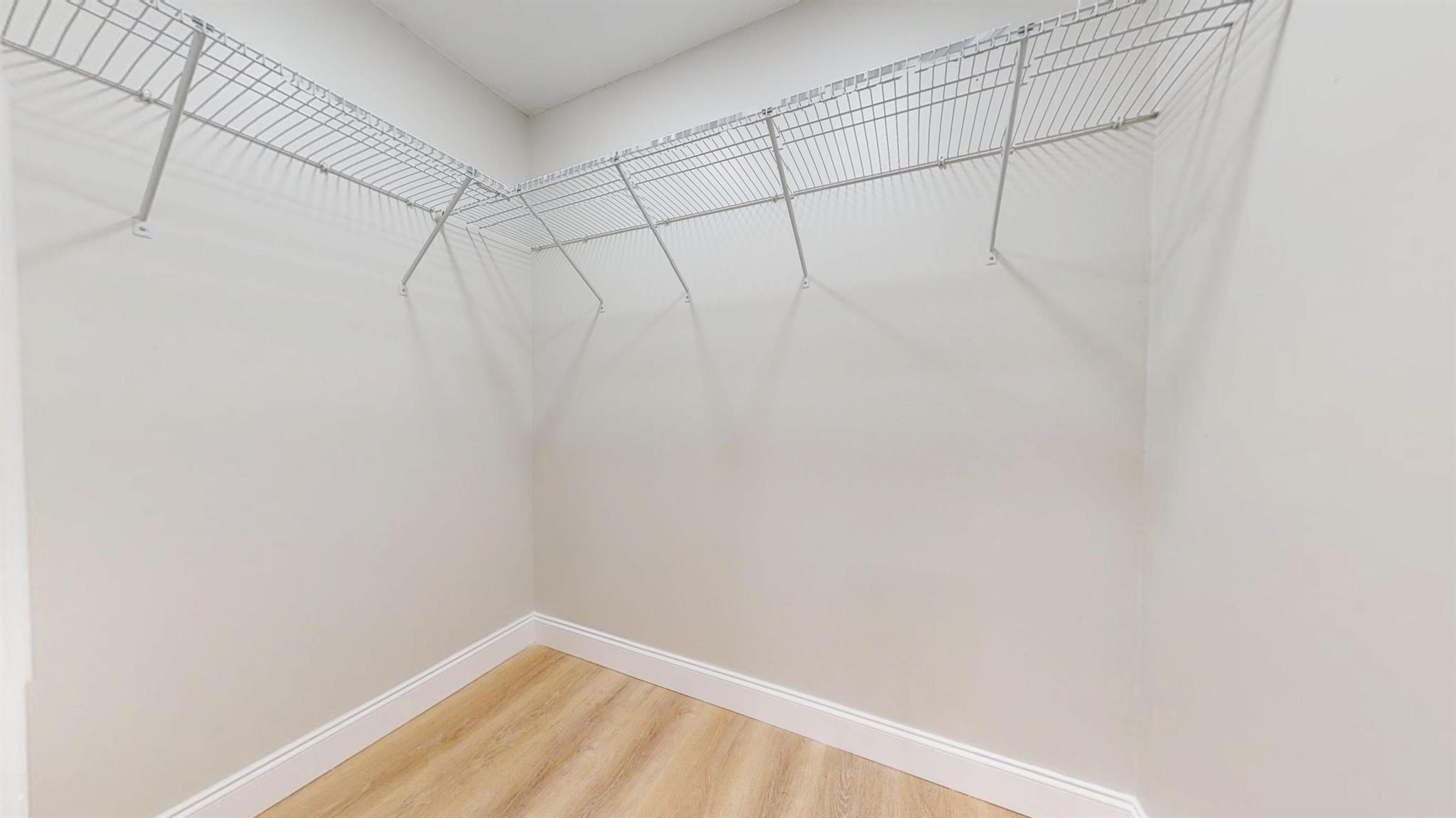 ISLAND ESTATES - Residential