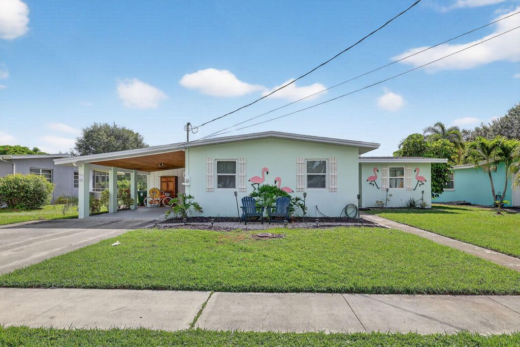 Photo of 2971 SE Morningside Boulevard, Port Saint Lucie, FL 34952 (MLS # R11119147)