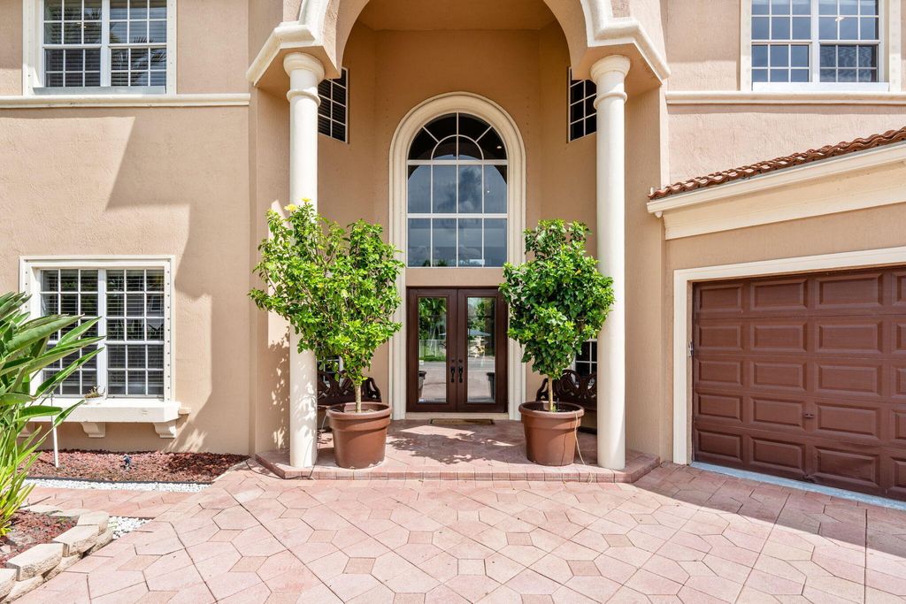 Photo of 12442 Equine Lane, Wellington, FL 33414 (MLS # B26019909)