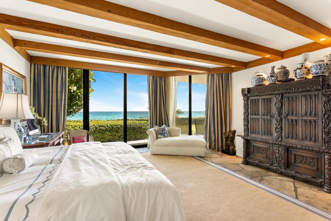 TWENTY ONE HUNDRED CONDO - SLOANS CURVE - Residential