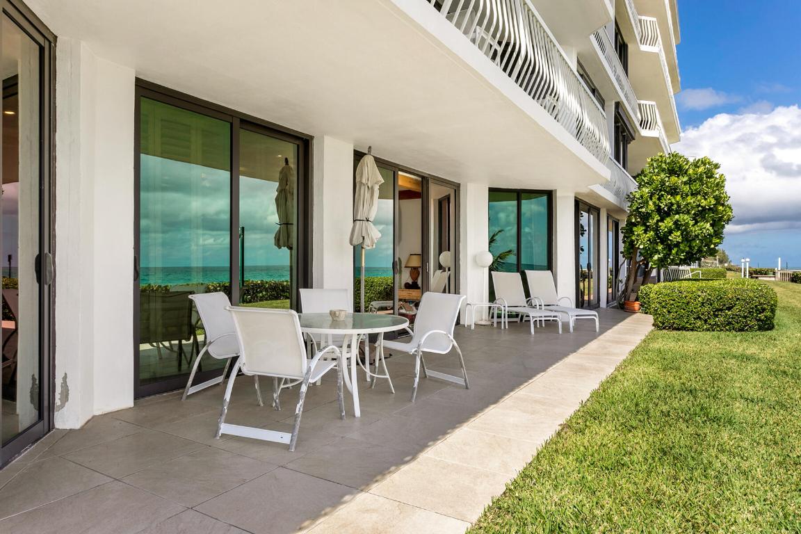 TWENTY ONE HUNDRED CONDO - SLOANS CURVE - Residential