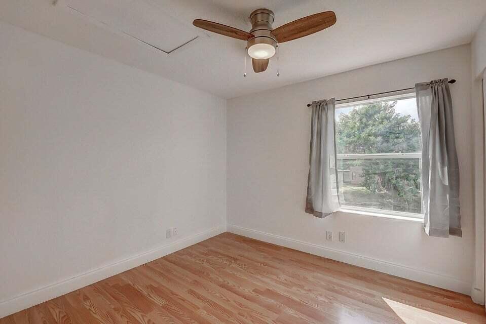 BOCA CHASE - Residential Lease