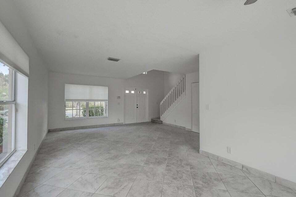 BOCA CHASE - Residential Lease