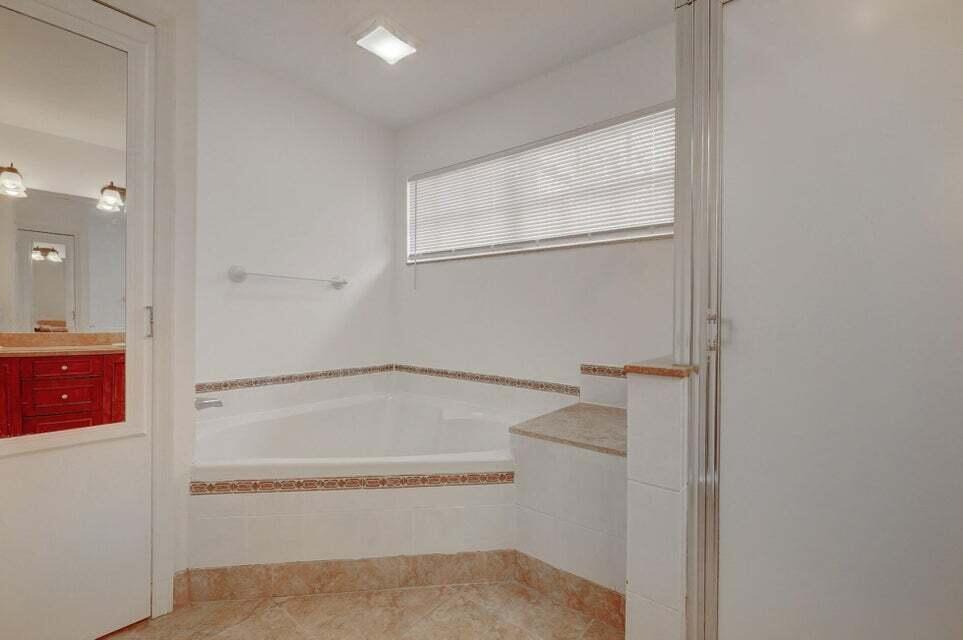 BOCA CHASE - Residential Lease
