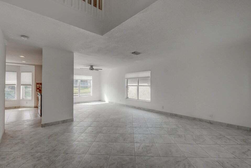 BOCA CHASE - Residential Lease