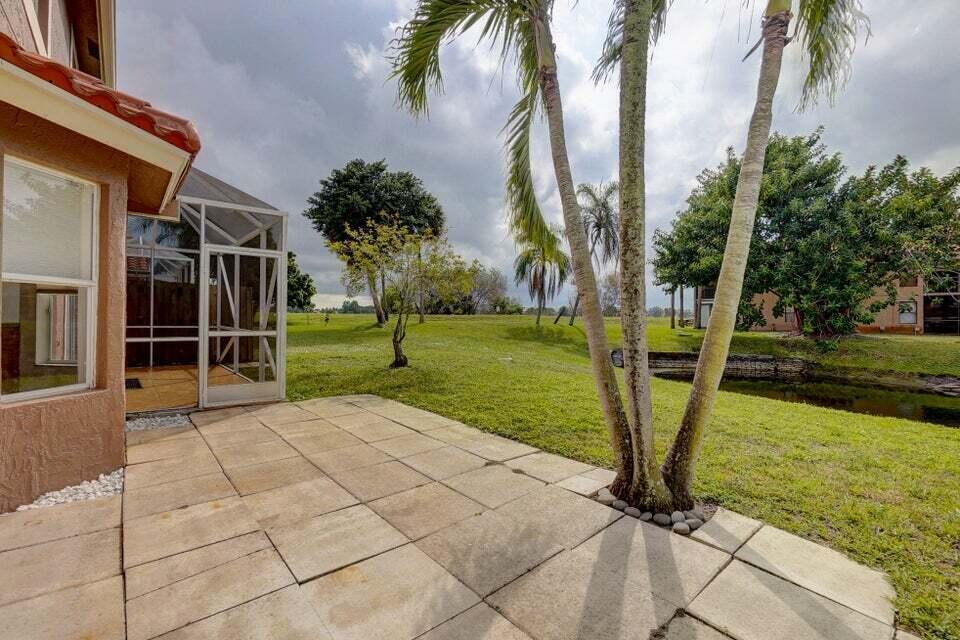 BOCA CHASE - Residential Lease