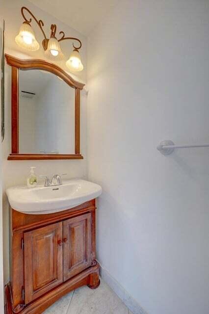 BOCA CHASE - Residential Lease
