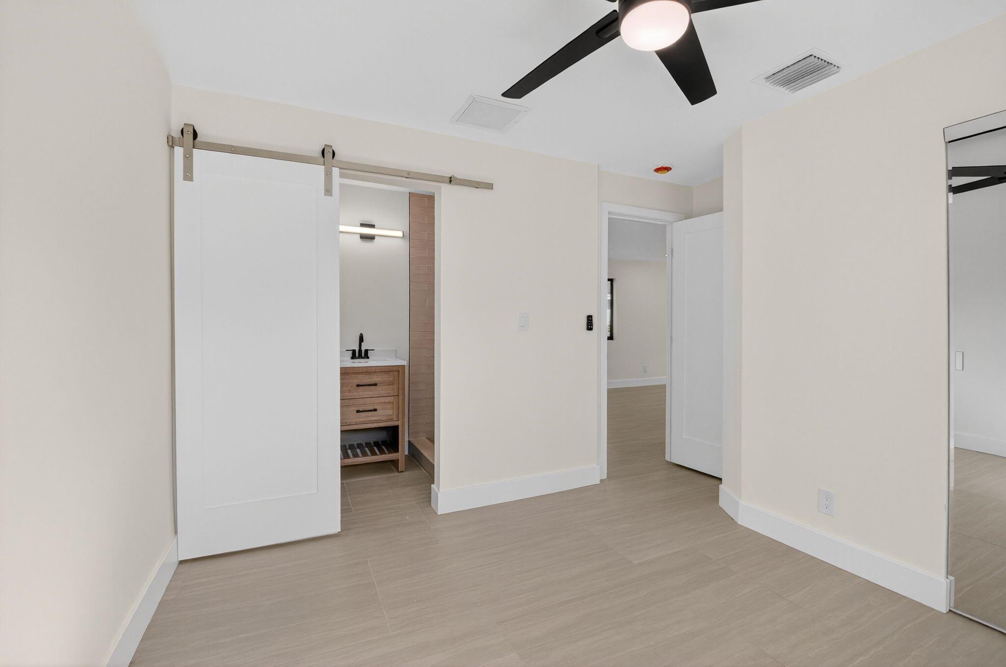 LINCOLN PARK - Residential