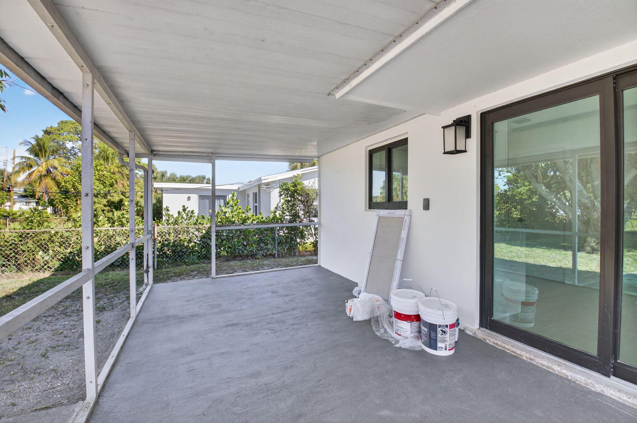 LINCOLN PARK - Residential