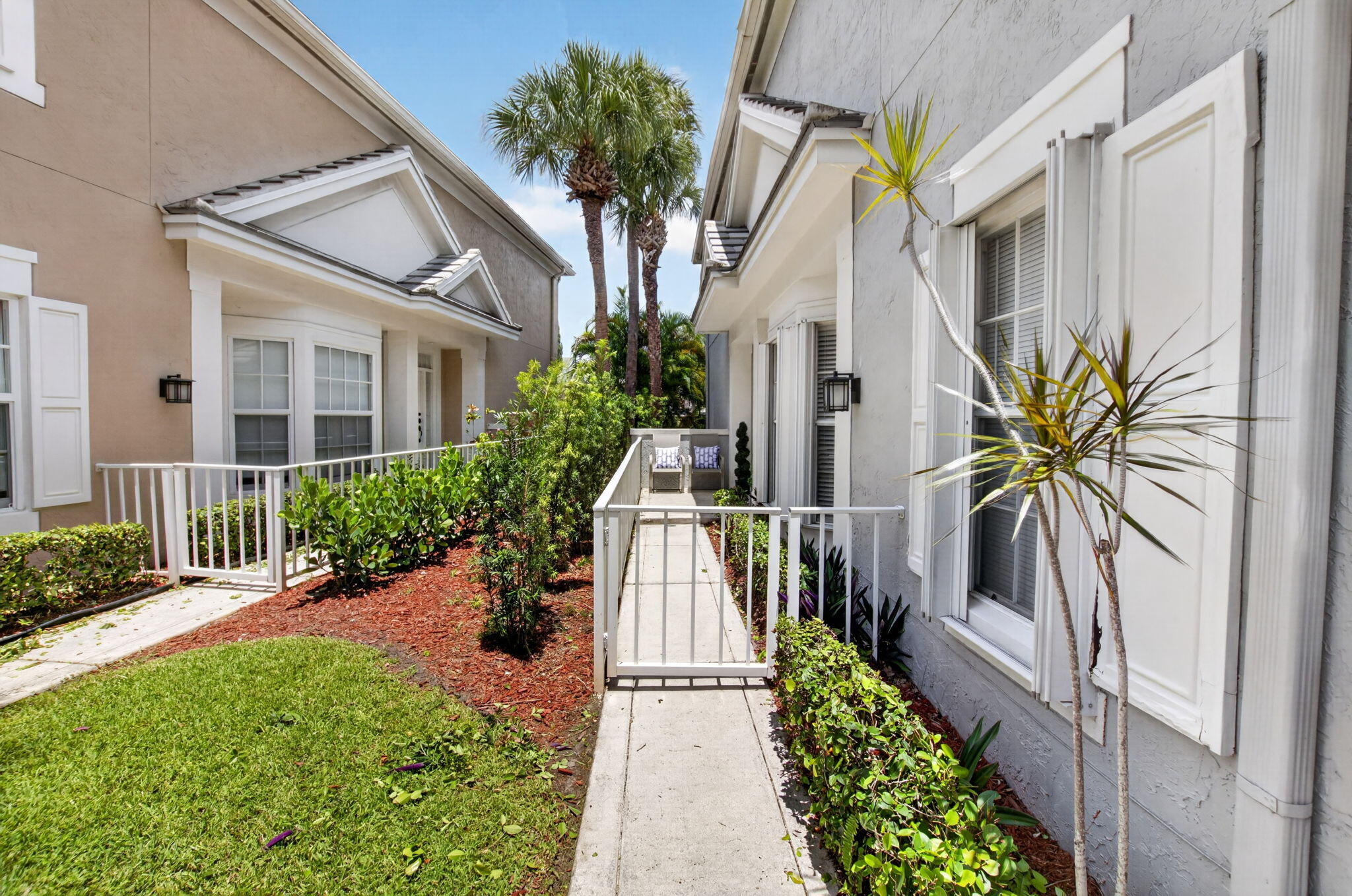 5415 GRAND PARK Place