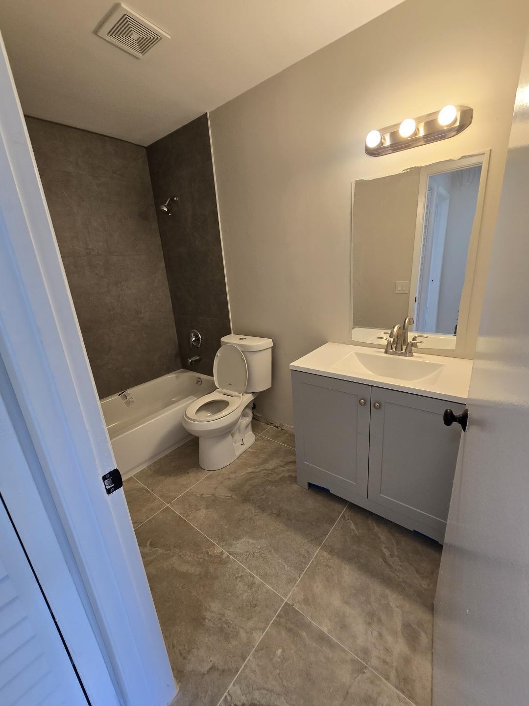 MANILA PARK - Residential Lease