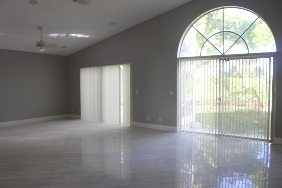 LAKES AT BOCA RATON PAR E - Residential Lease