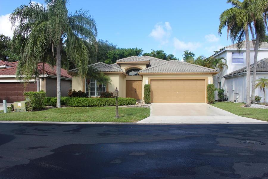 LAKES AT BOCA RATON PAR E - Residential Lease