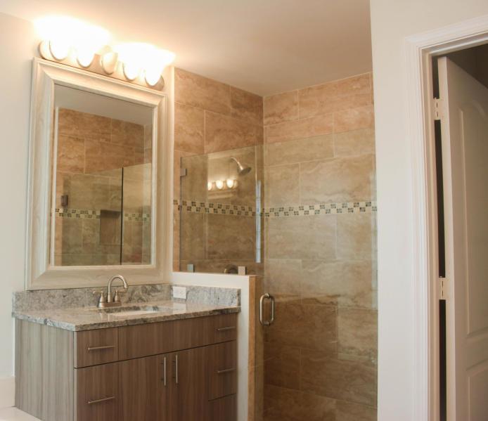 LAKES AT BOCA RATON PAR E - Residential Lease