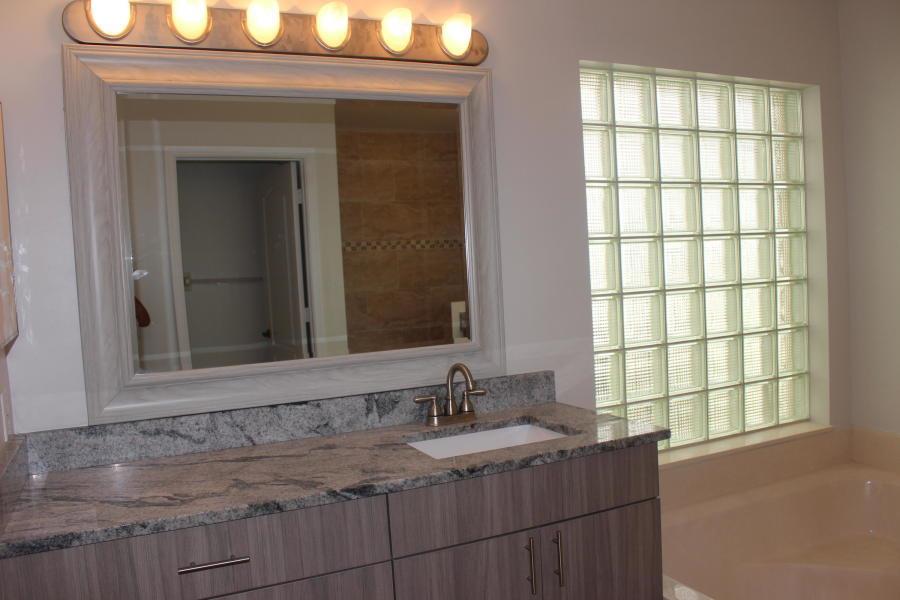 LAKES AT BOCA RATON PAR E - Residential Lease