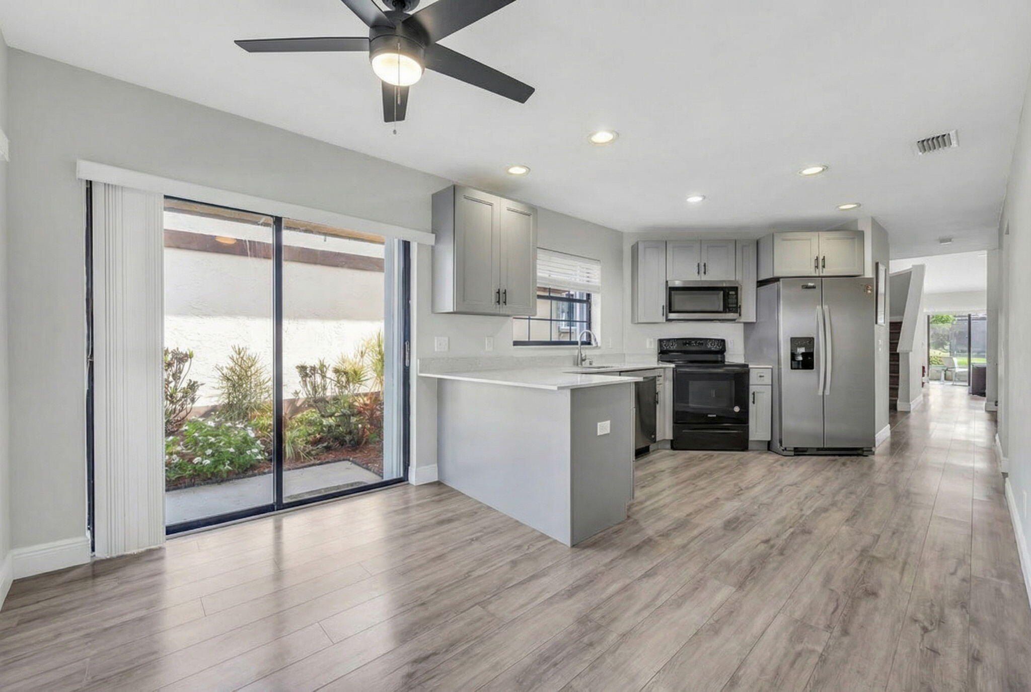 BOCA RIDGE GLEN - Residential Lease