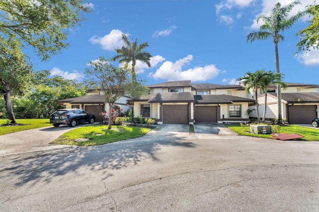 Photo of 20824 Boca Ridge Drive N, Boca Raton, FL 33428 (MLS # B26007488)