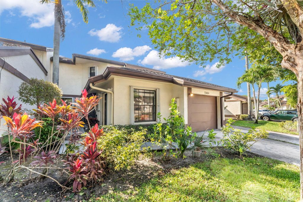 Photo of 20824 Boca Ridge Drive N, Boca Raton, FL 33428 (MLS # B26007488)