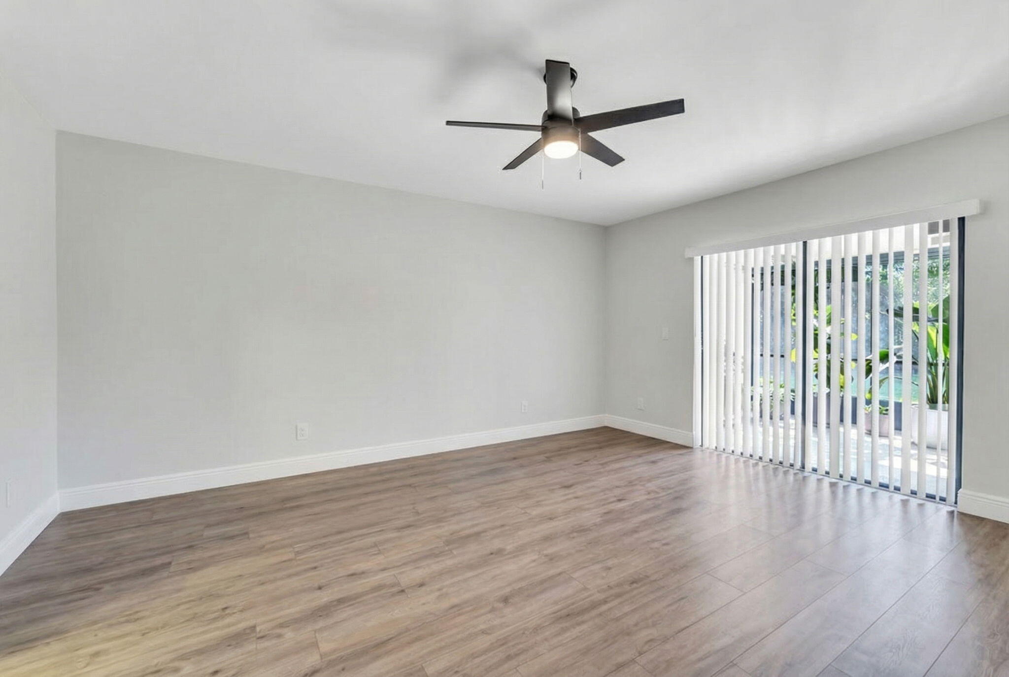 BOCA RIDGE GLEN - Residential Lease